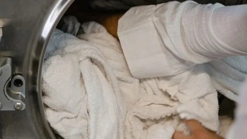 Como Limpar Sua Máquina de Lavar Roupas: Um Guia Completo e Descomplicado